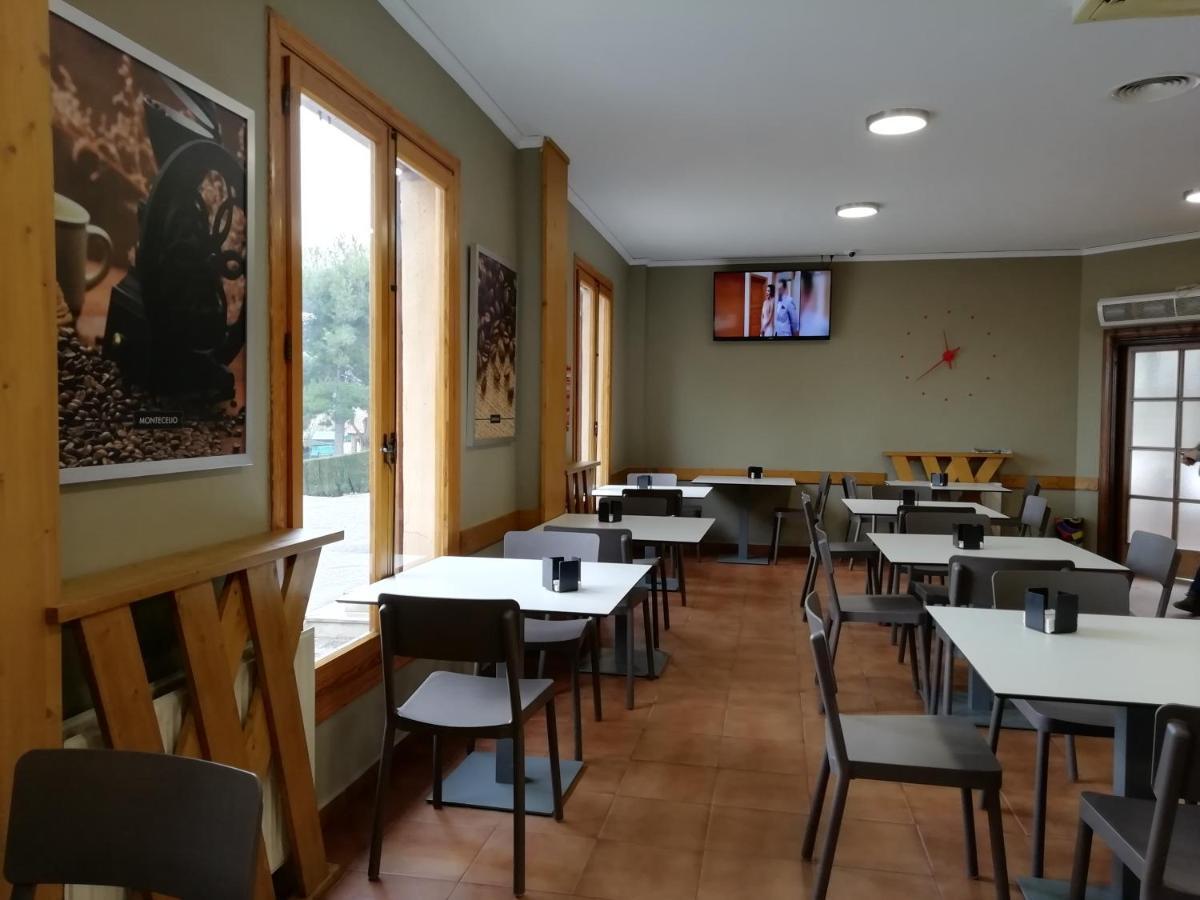 Camping-Bungalows Altomira Navajas Ngoại thất bức ảnh